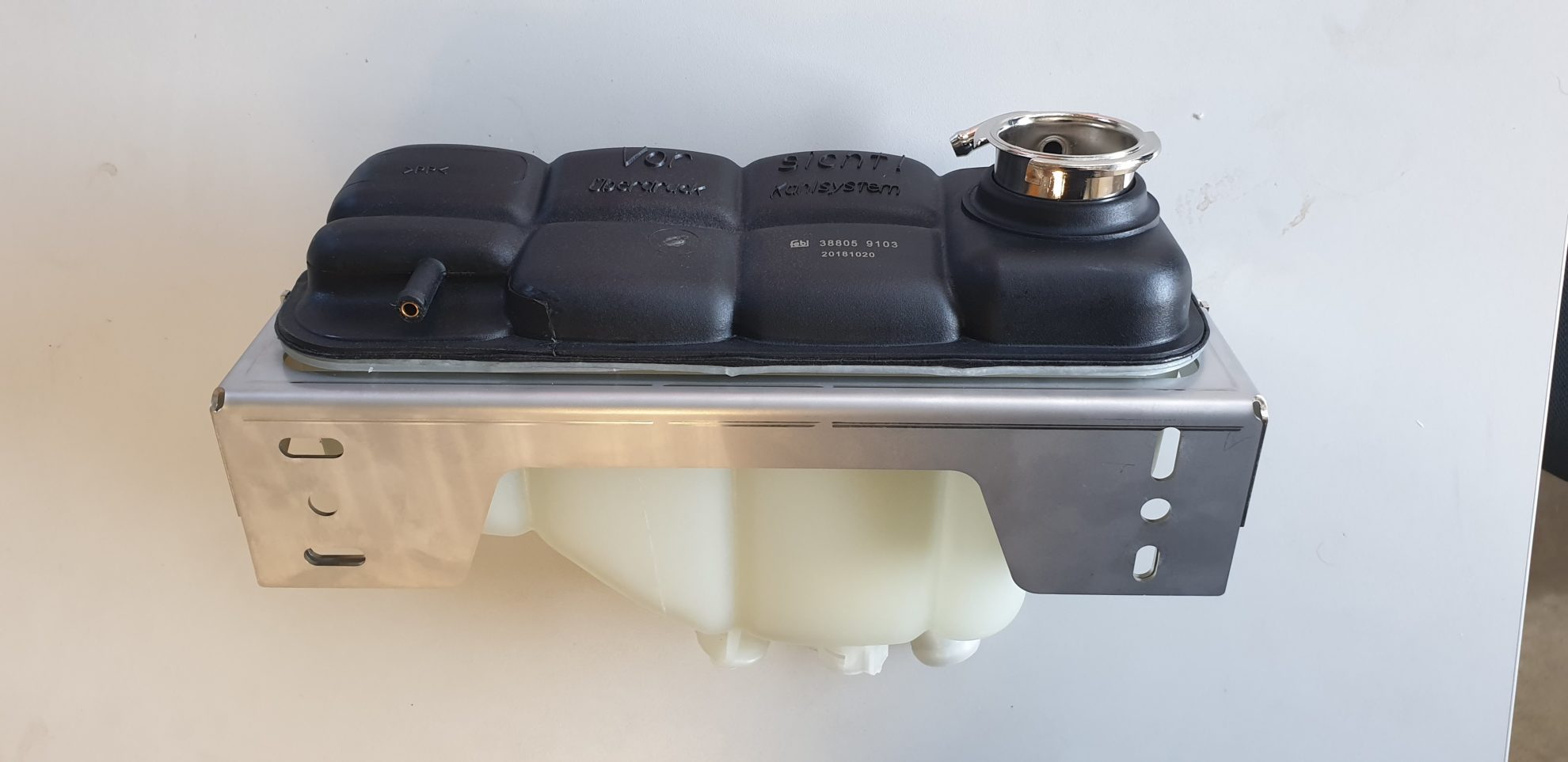 DIR Coolant tank bracket for Mercedes G-klasse – DIR OFFROAD